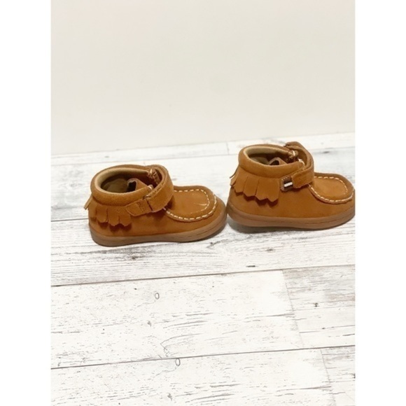 Hanna Andersson Haskell Leather Ankle Moccasin Boots - Picture 5 of 7